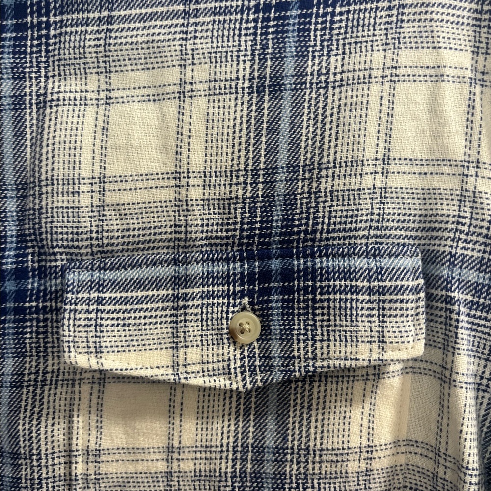 Old Navy Plaid Flannel Shirt Women's XS (Fits like a Small) Blue White - Picture 7 of 7